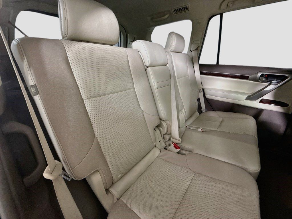Used 2019 Lexus GX 460 Premium w/ Premium Package AWD/4WD image 26