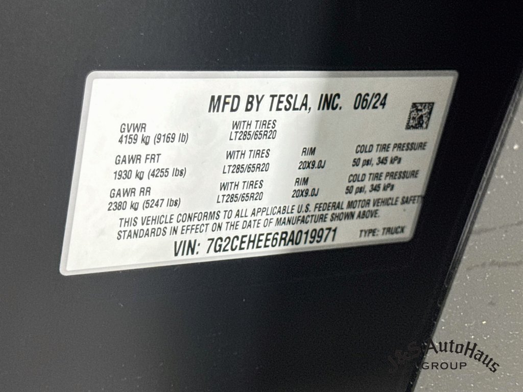 Used 2024 Tesla Cybertruck Cyberbeast AWD/4WD image 41