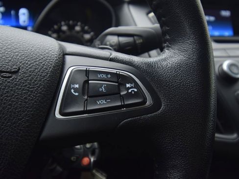 Used 2016 Ford Focus SE w/ SE Sport Package image 27