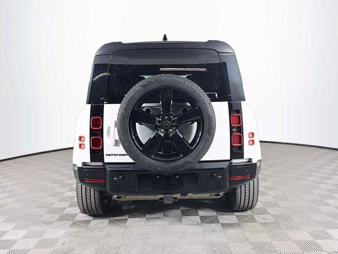 Used 2025 Land Rover Defender 110 X-Dynamic SE AWD/4WD image 6
