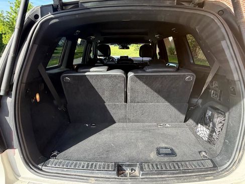 Used 2017 Mercedes-Benz GLS 450 4MATIC image 16