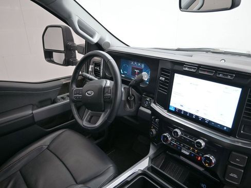 Used 2024 Ford F250 Lariat w/ Sport Appearance Package image 14