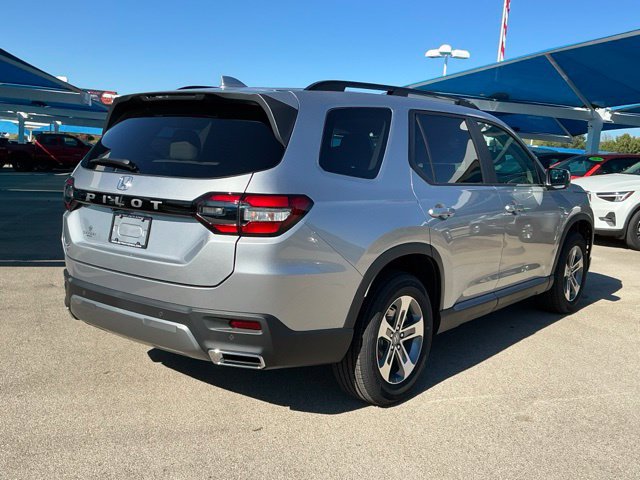 New 2026 Honda Pilot EX-L image 3