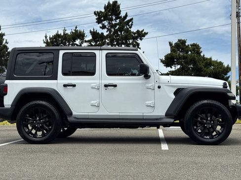 Used 2020 Jeep Wrangler Unlimited Sport S AWD/4WD image 7