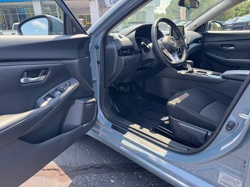 Used 2025 Nissan Sentra SV w/ All-Weather Package FWD image 13
