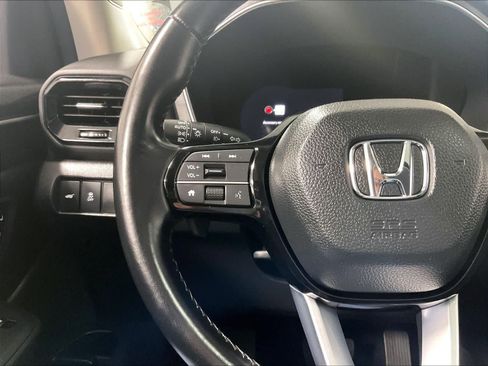 Used 2024 Honda Pilot Touring image 23