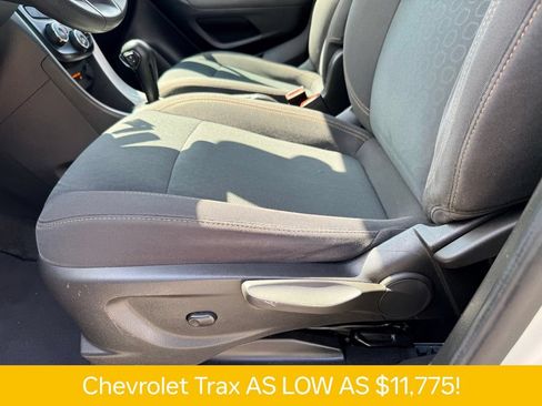Used 2017 Chevrolet Trax LS FWD image 12