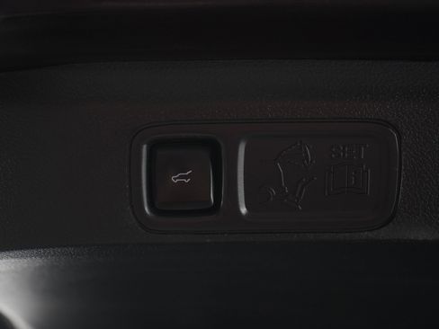 Used 2023 Lincoln Navigator Reserve w/ Equipment Group 201A AWD/4WD image 18