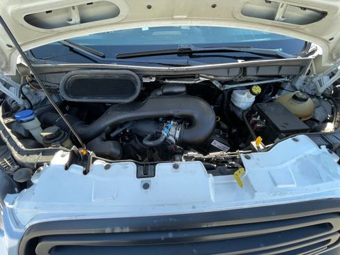 Used 2018 Ford Transit 250 138 image 40