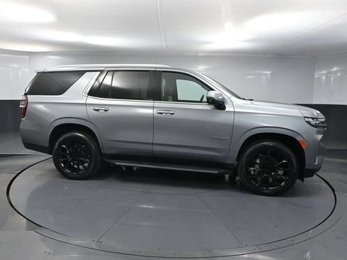 Used 2024 Chevrolet Tahoe LT w/ Luxury Package AWD/4WD image 4