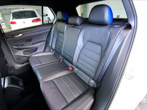 Used 2024 Volkswagen Golf R image 21