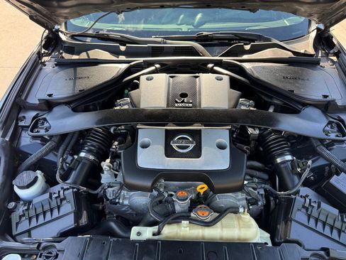 Used 2014 Nissan 370Z Touring w/ Sport Package RWD image 6