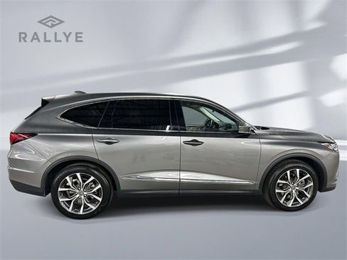 Used 2023 Acura MDX SH-AWD w/ Technology Package image 2