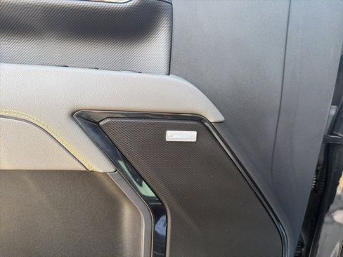 Used 2025 Chevrolet Silverado 2500 ZR2 image 19