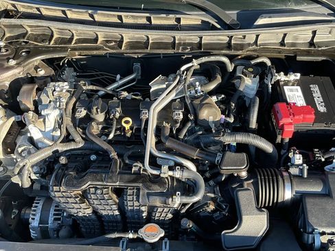 Used 2023 Nissan Altima 2.5 SV image 16