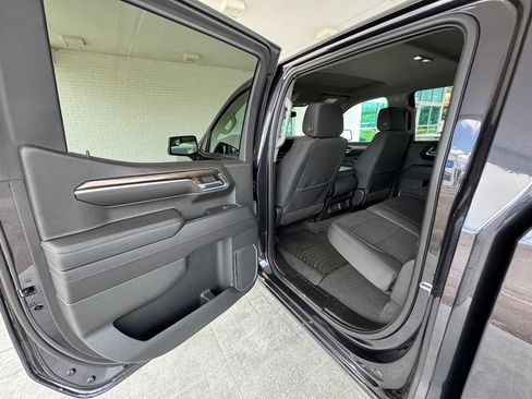 Used 2023 Chevrolet Silverado 1500 LT AWD/4WD image 20