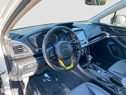 Used 2022 Subaru Crosstrek 2.5i Sport w/ Moonroof Package image 9