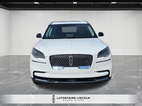 Used 2024 Lincoln Aviator Reserve w/ Equipment Group 201A AWD/4WD image 2