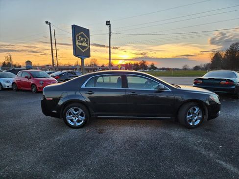 Used 2010 Chevrolet Malibu LT w/ Power Convenience Package image 5