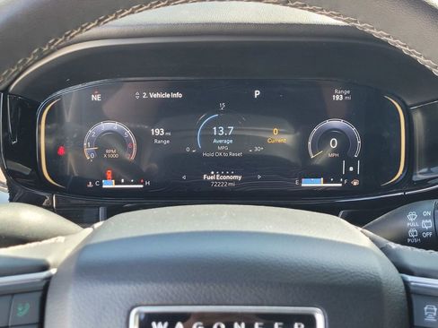 Used 2022 Jeep Wagoneer Series II AWD/4WD image 28