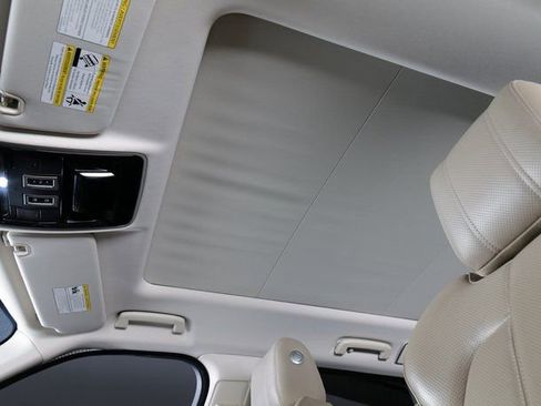 Used 2016 Land Rover Range Rover Sport HSE image 25