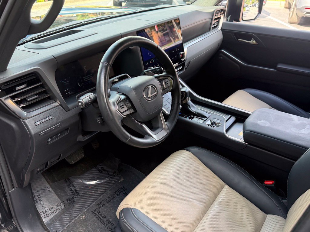 Used 2024 Lexus GX 550 AWD/4WD image 22