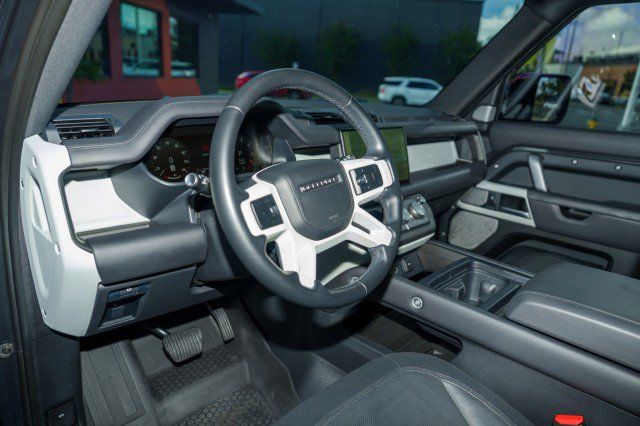 Used 2023 Land Rover Defender 130 X-Dynamic SE AWD/4WD image 11