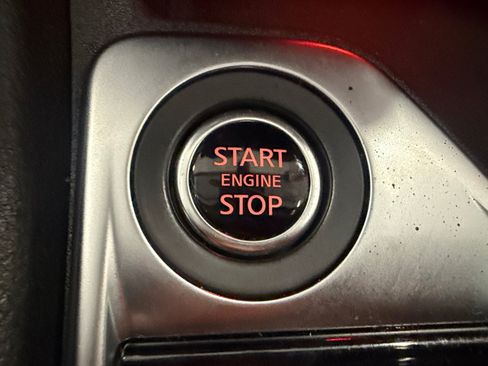 Used 2024 Nissan Sentra SV FWD image 31