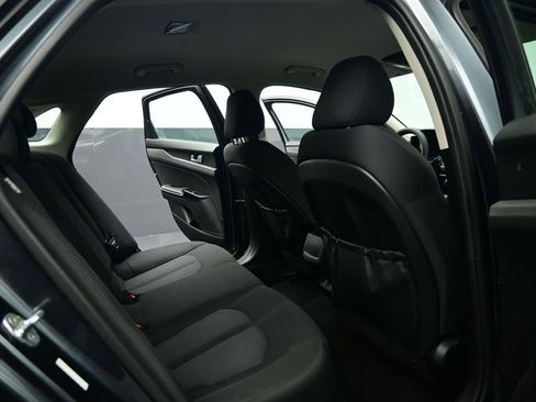 Used 2023 Kia K5 LXS image 26