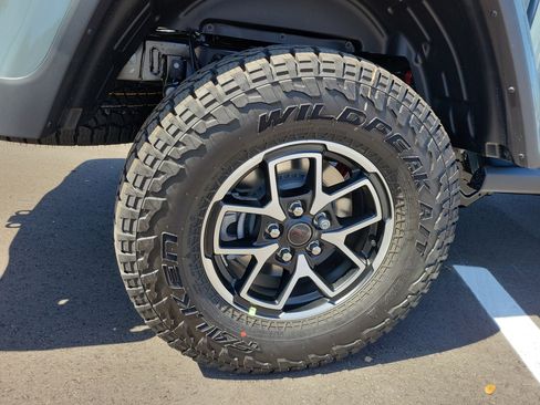 New 2026 Jeep Gladiator Rubicon image 6
