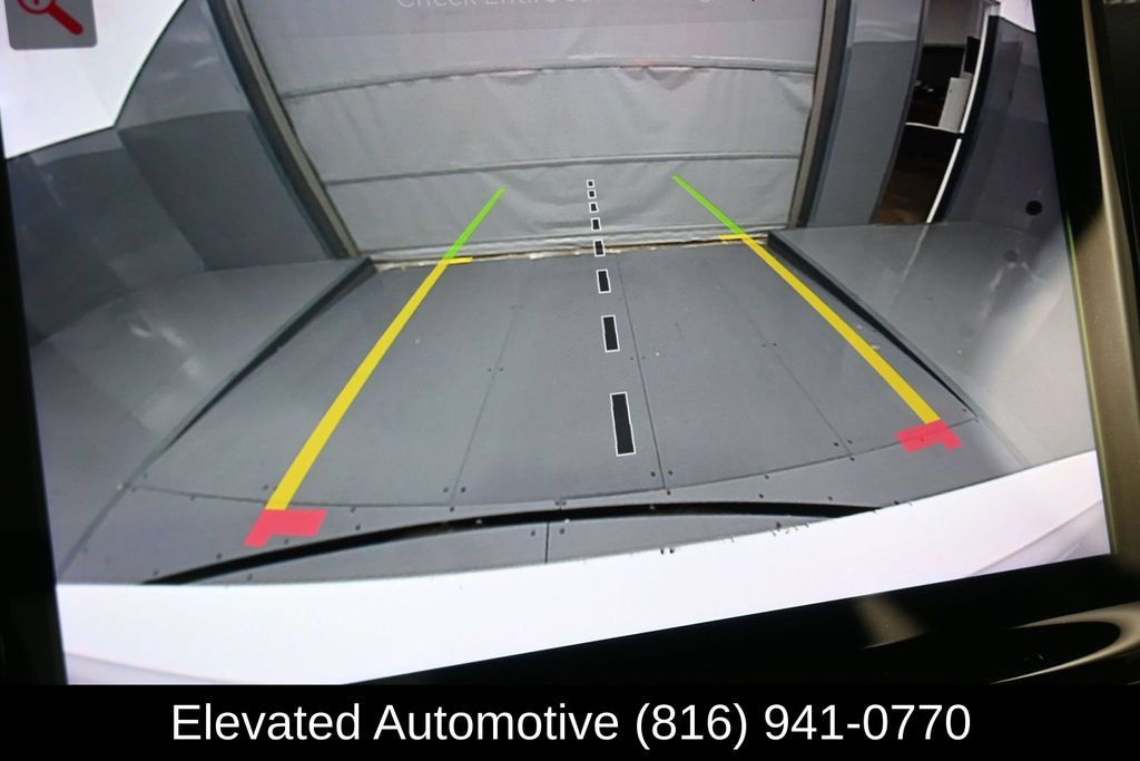 Used 2021 Jeep Grand Cherokee L Limited AWD/4WD image 11