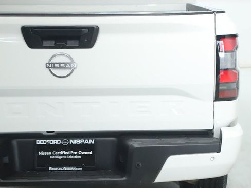Certified 2025 Nissan Frontier SV RWD image 45