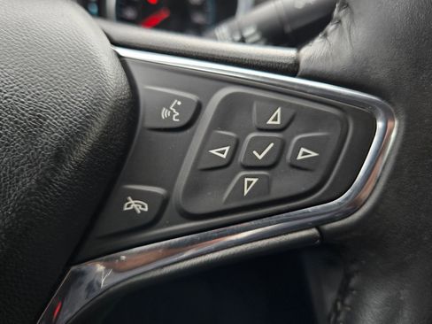 Used 2016 Chevrolet Malibu LT FWD image 25