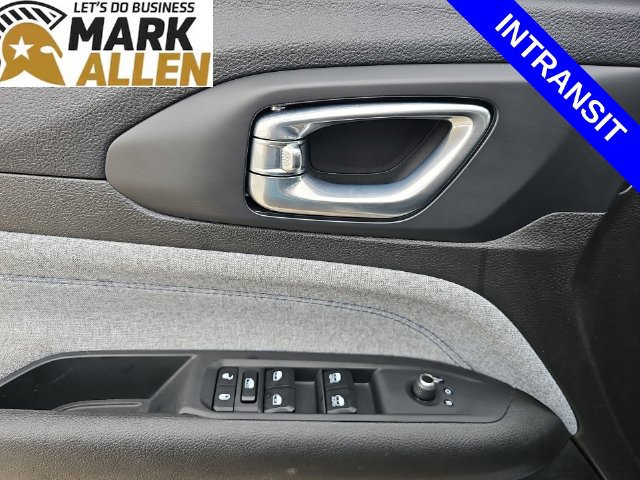 Used 2024 Jeep Compass Latitude AWD/4WD image 22