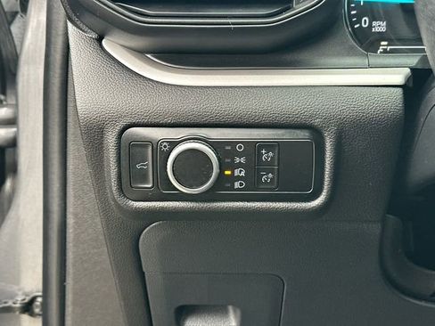 Used 2023 Ford Explorer XLT AWD/4WD image 21