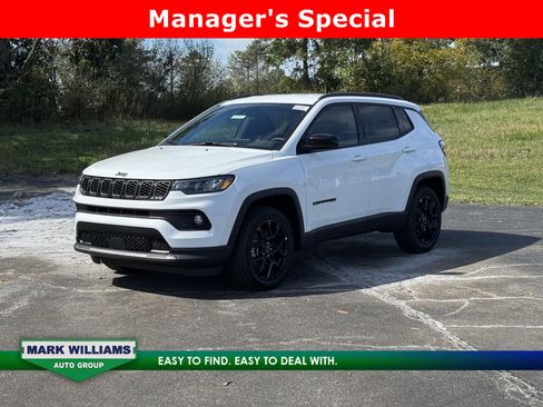 New 2026 Jeep Compass Latitude image 1