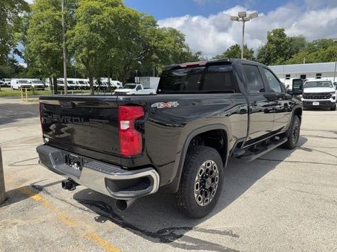 New 2025 Chevrolet Silverado 2500 LT AWD/4WD image 3
