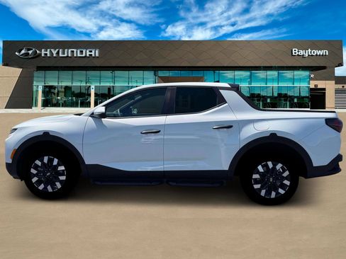 New 2026 Hyundai Santa Cruz SE FWD image 3