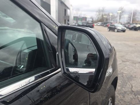 Used 2021 Ford Expedition XLT image 4