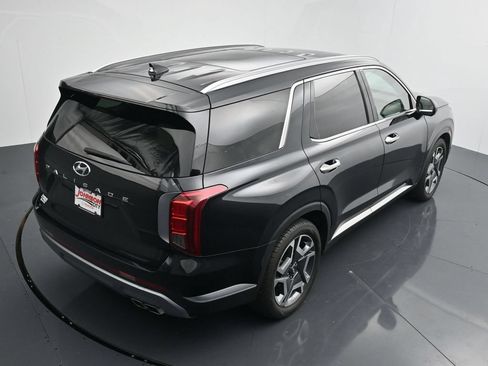 Used 2024 Hyundai Palisade Limited FWD image 32