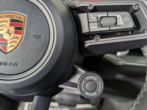 New 2026 Porsche Cayenne Coupe image 38