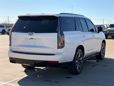Used 2022 Cadillac Escalade Sport w/ Touring Package image 9