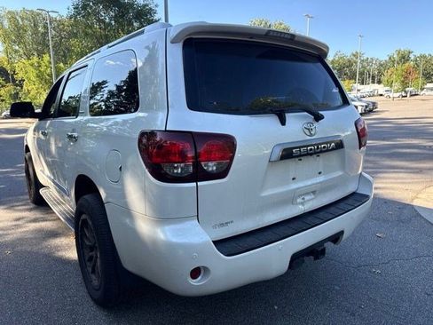 Used 2021 Toyota Sequoia Platinum AWD/4WD image 7