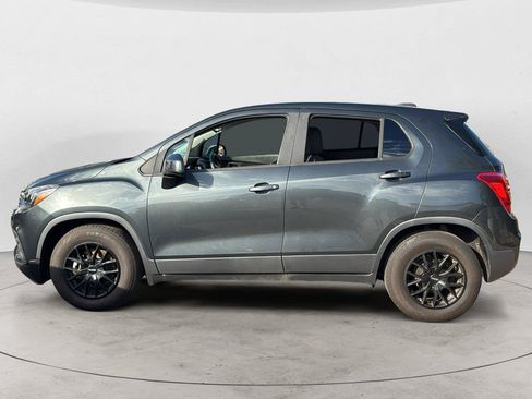 Used 2020 Chevrolet Trax LS FWD image 3