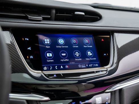 Certified 2024 Cadillac XT6 Sport w/ Technology Package image 27