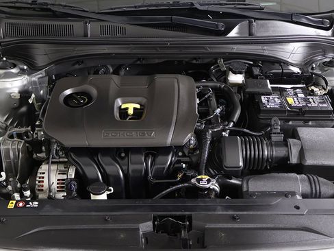 Used 2022 Kia Forte GT-Line w/ GT-Line Premium Package image 21