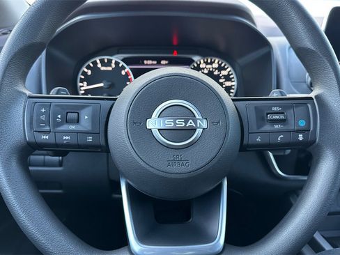 Used 2023 Nissan Rogue SV image 22
