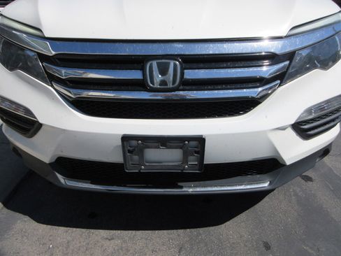 Used 2016 Honda Pilot Touring image 14