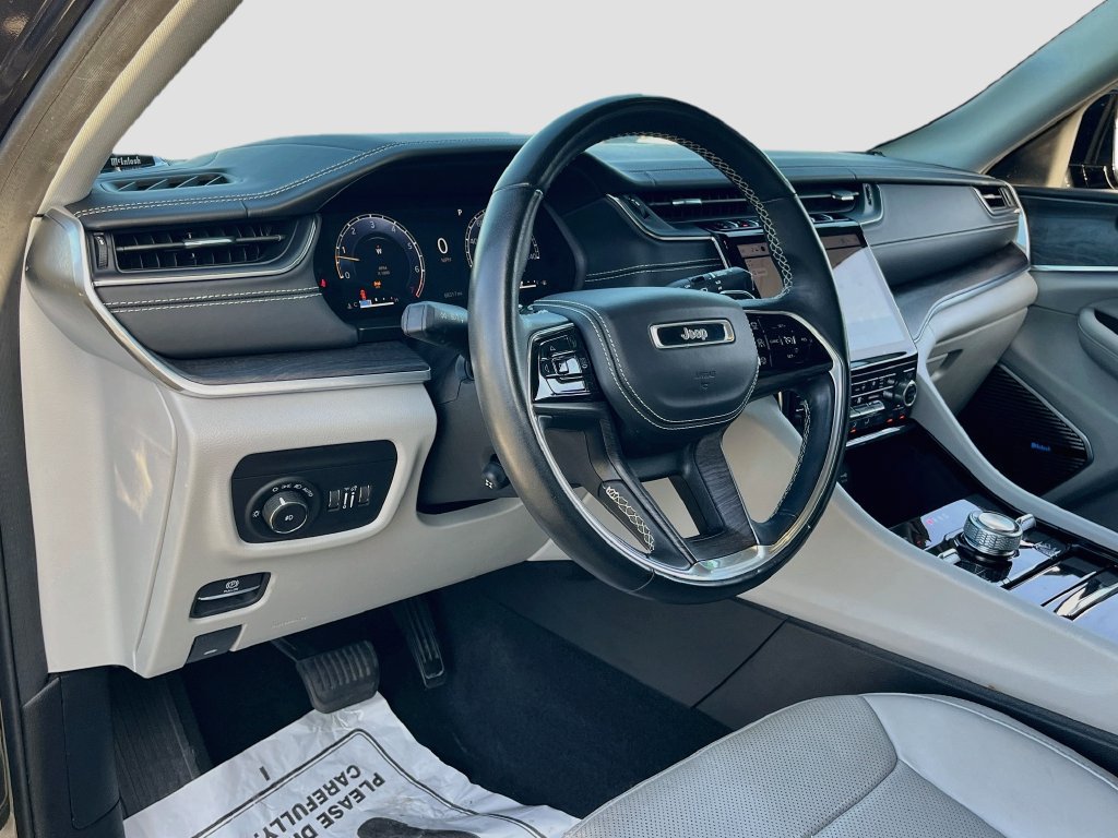 Used 2022 Jeep Grand Cherokee L Overland AWD/4WD image 9