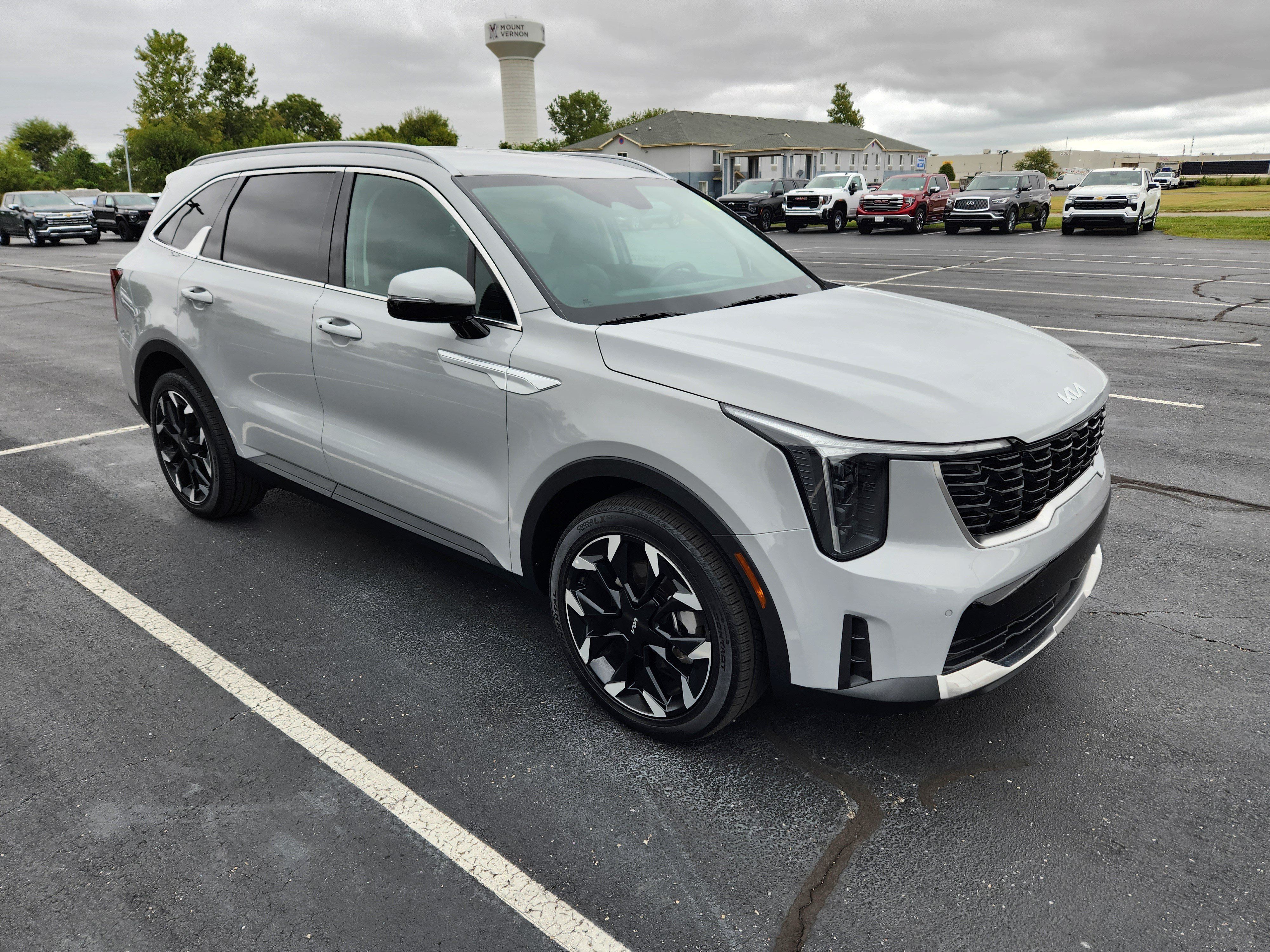 Used 2025 Kia Sorento EX FWD image 9